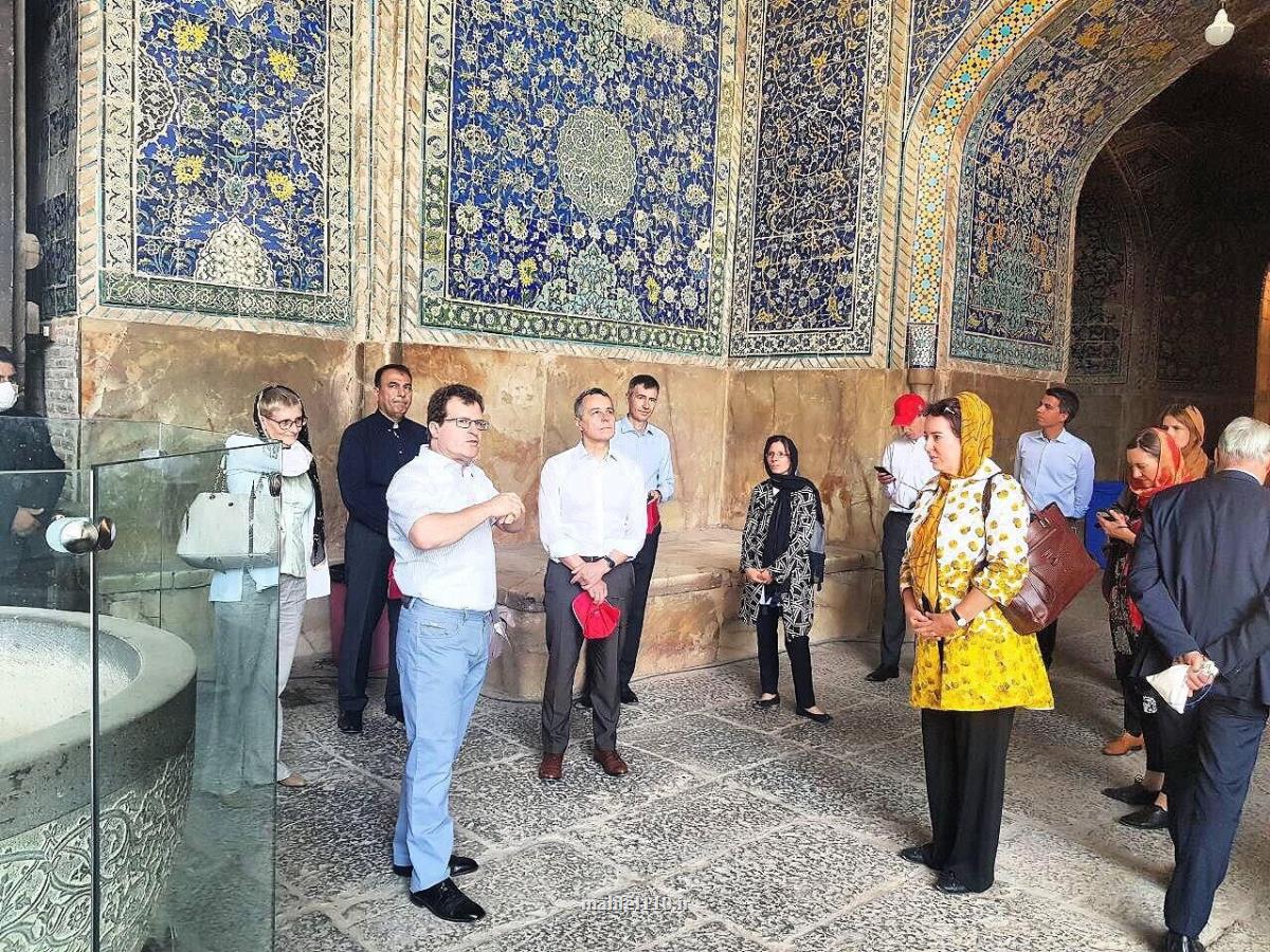 وزیر امور خارجه سوییس از آثار تاریخی اصفهان بازدید كرد