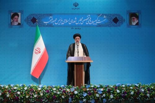 من به آینده كشور بسیار امیدوارم