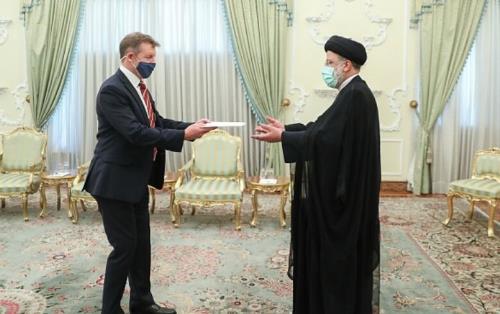 رئیس جمهور: دولتمردان انگلیس باید مفهوم واقعی کلمات ایرانیان را بفهمند