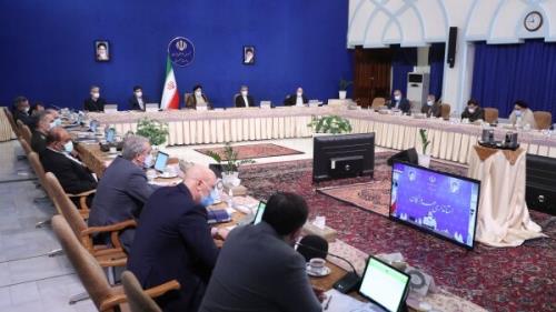 اعطای سهمیه جبرانی بنزین به دارندگان کارت سوخت در آذر ماه