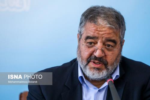 دشمن در پاییز سال قبل به دنبال تکه تکه کردن ایران بود