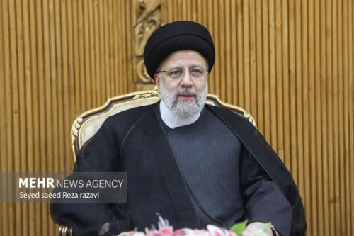 توسل به خاندان و مردمی بودن مهم ترین خصیصه های رئیس جمهور شهید