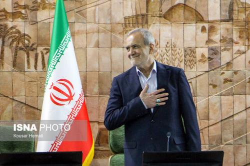 پاسخ پزشکیان به علت تکرار برخی مفاهیم در سخنرانی هایش