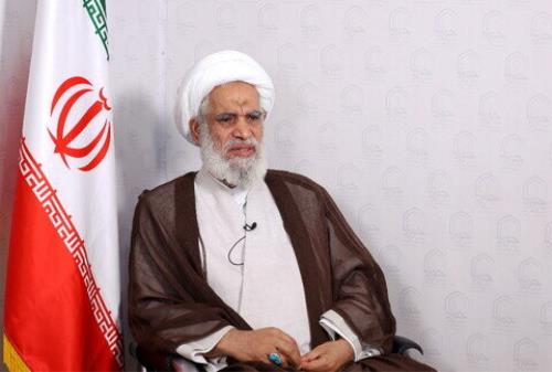 لبیک یا خامنه ای، لبیک یا حسین(ع) است