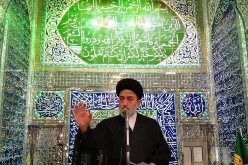 هفته ای نیست که در نمازجمعه میز خدمت برای حل مشکلات مردم نداشته باشیم