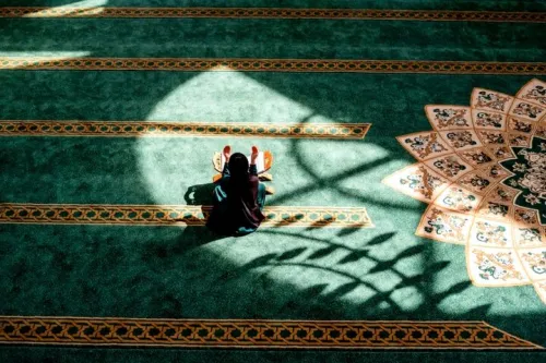 ماموریت حوزه علمیه در تعیین مرجعیت سلامت معنوی تقویت شود