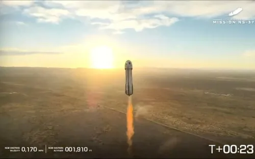 یک زن معلول تا فضا رفت و برگشت