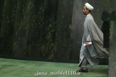 نمایندگان به دور از توهین از وزرا سوال بپرسند